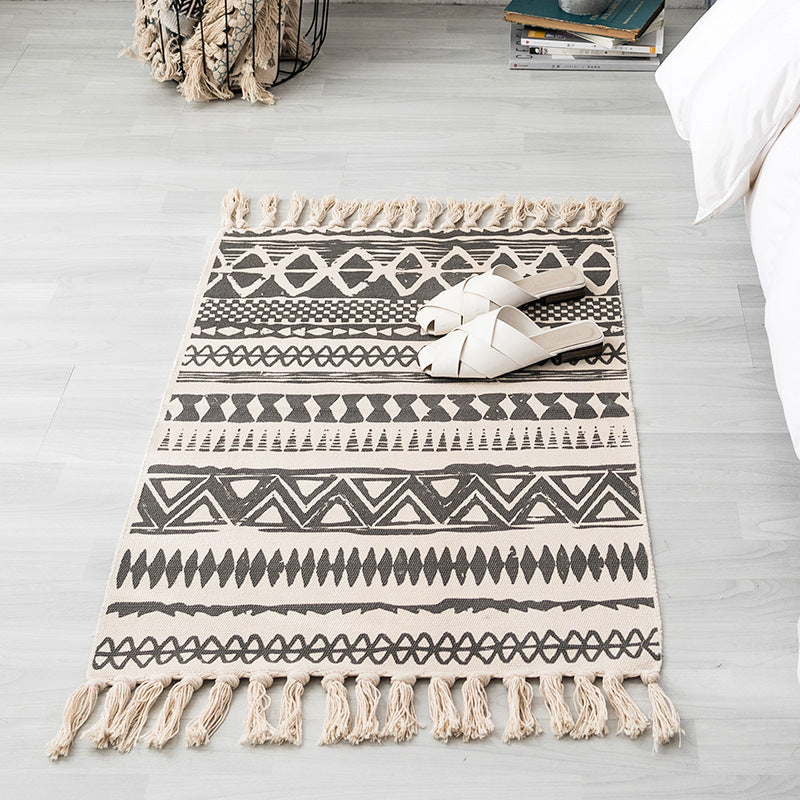 Handgewebter Teppich aus Baumwolle und Hanf – Bild 5 | LuxeStyle