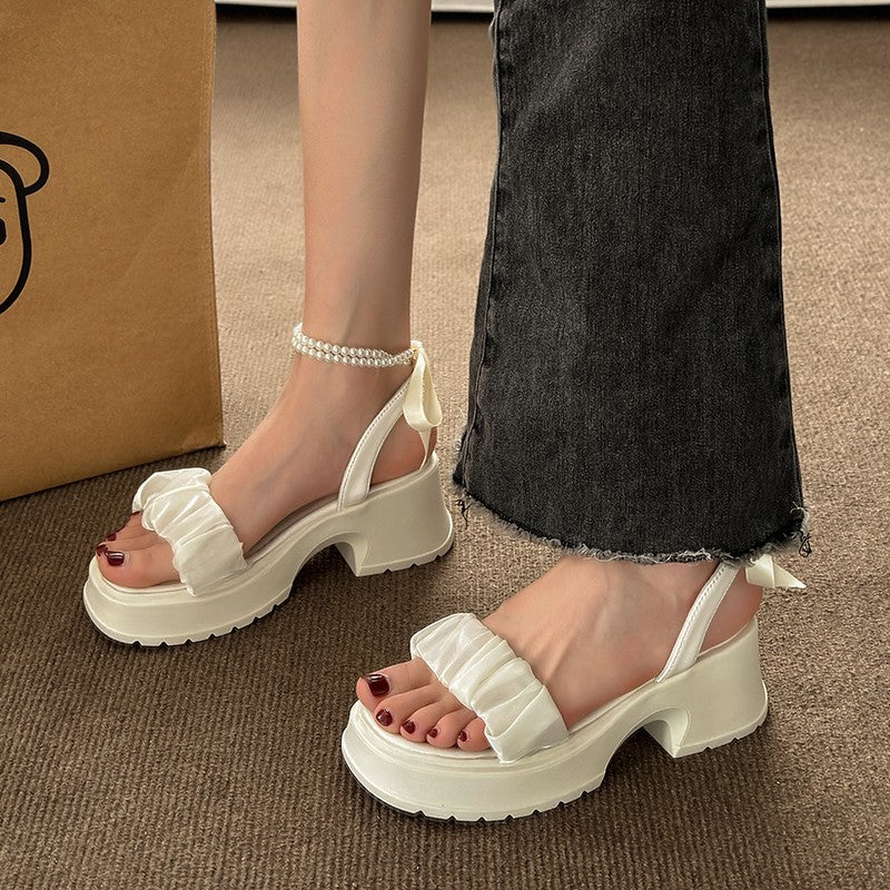 Sandalen mit Perlen-Schleife & Chunky-Absatz – Bild 3 | LuxeStyle