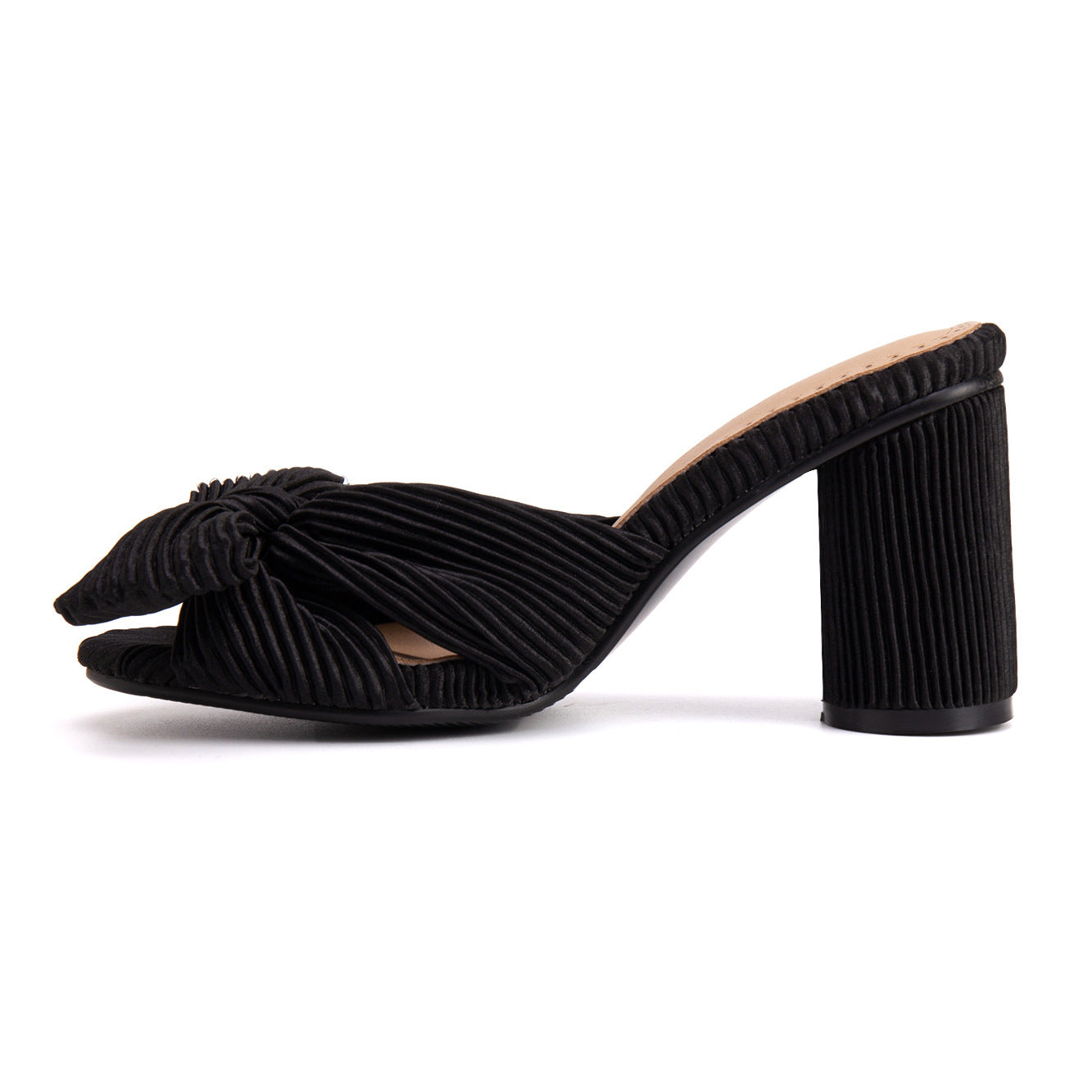 Satin Pantoletten mit Peep-Toe und Blockabsatz