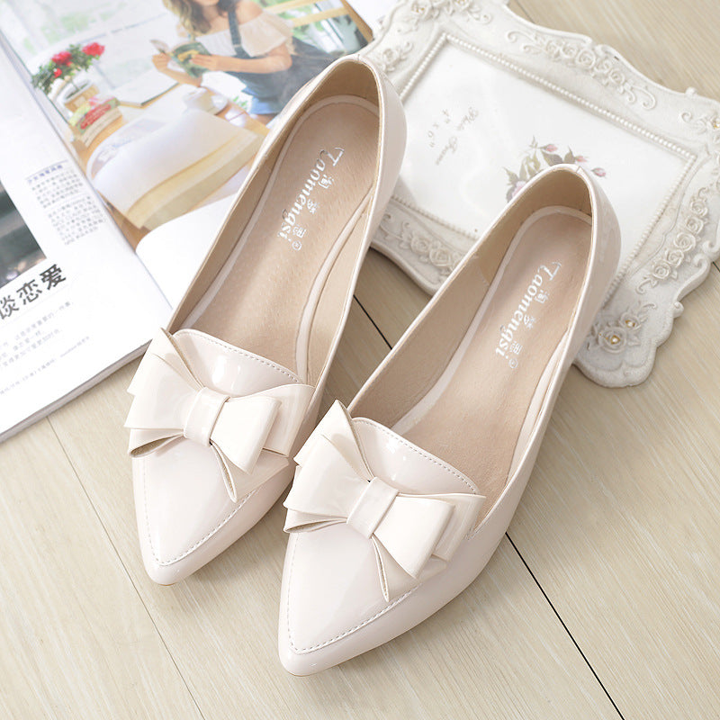 Punktierte Schuhe mit Schleife, flache Sohle – Bild 5 | LuxeStyle