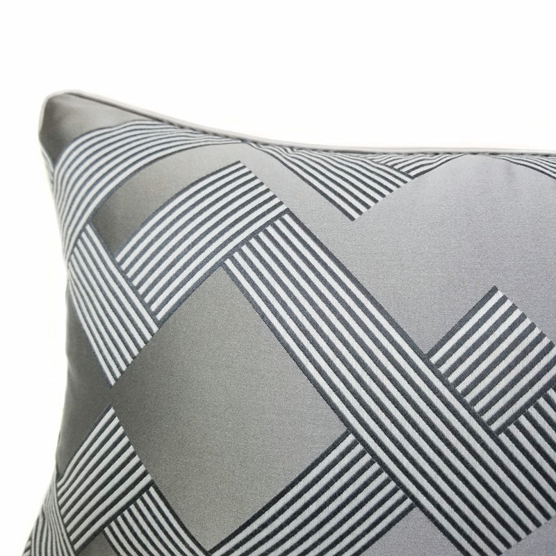 Dunkelgraues Kissen mit Geometrischem Jacquard – Bild 2 | LuxeStyle