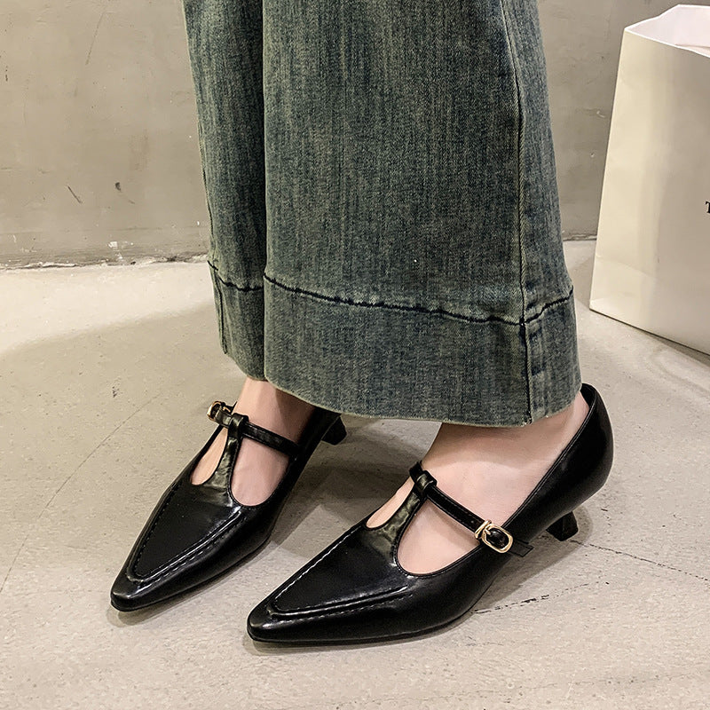 Elegante Pumps mit spitzer Kappe