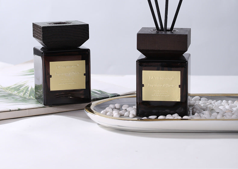 Aroma Diffuser mit Rattan Stäbchen – Bild 11 | LuxeStyle