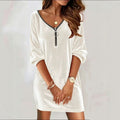 Samtkleid mit V-Ausschnitt und Reissverschluss – Bild 4 | LuxeStyle