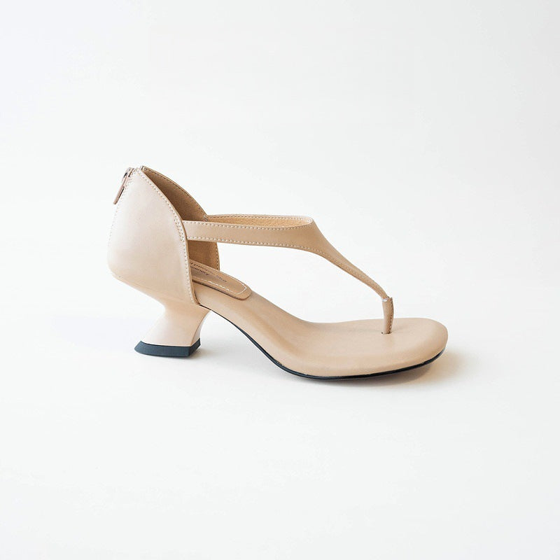 Slip-on Sandalen mit eckiger Zehenpartie