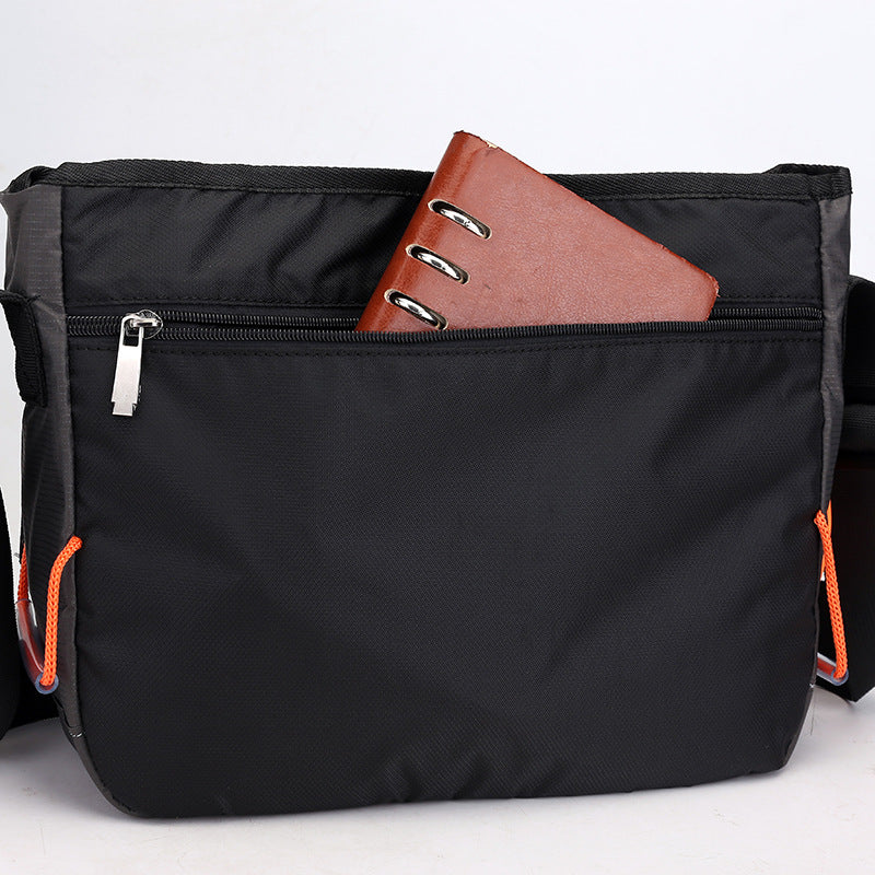 Freizeit-Schultertasche für Sport und Alltag – Bild 4 | LuxeStyle
