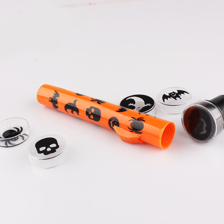 Kürbis-Totenkopf-Projektionslampe – Bild 3 | LuxeStyle