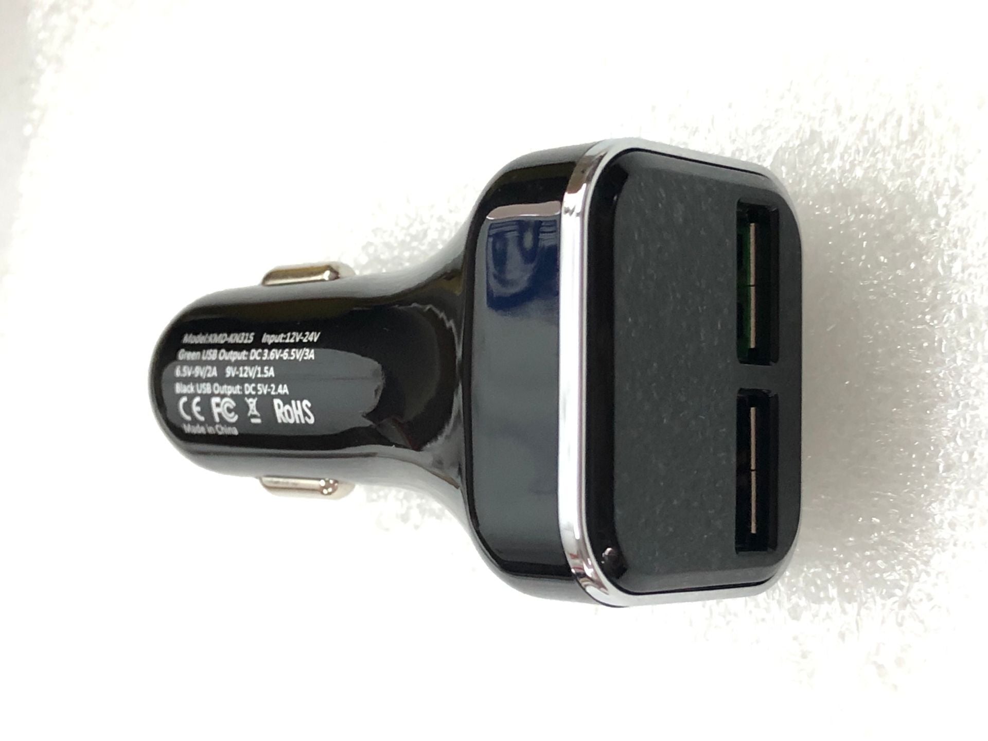 Auto-Ladegerät mit Display