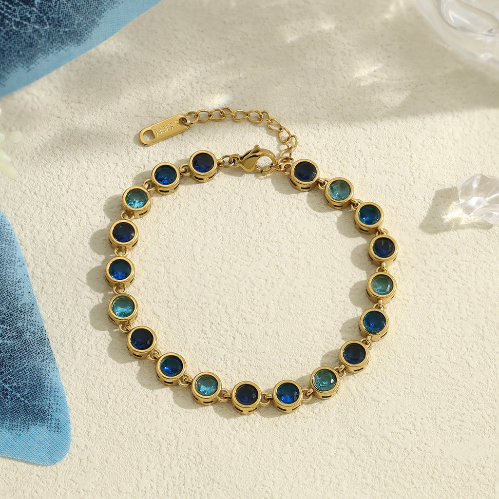 Goldene Rundarmreife – Bild 1 | LuxeStyle