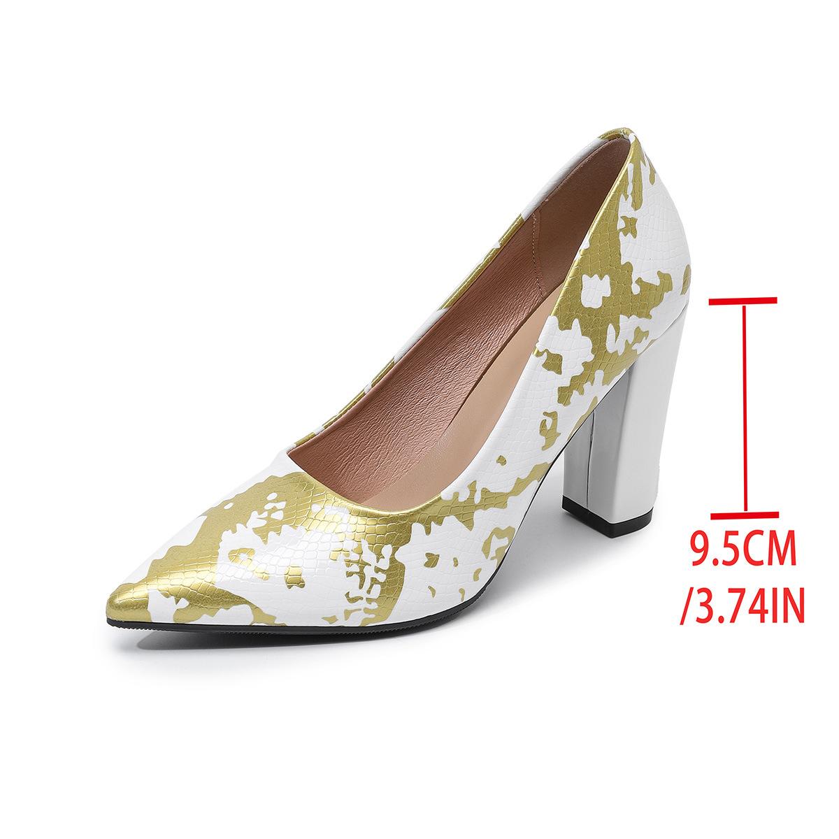 Damen Low-Cut Pumps mit Zufallsdrucken und Blockabsätzen
