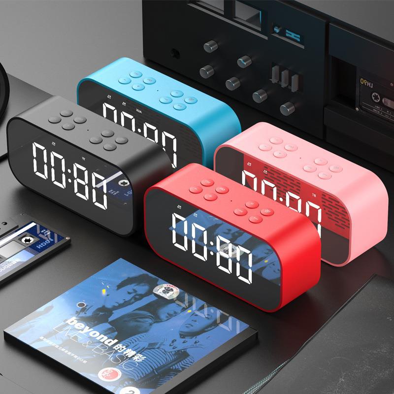 Bluetooth Lautsprecher mit LED-Uhr – Bild 5 | LuxeStyle