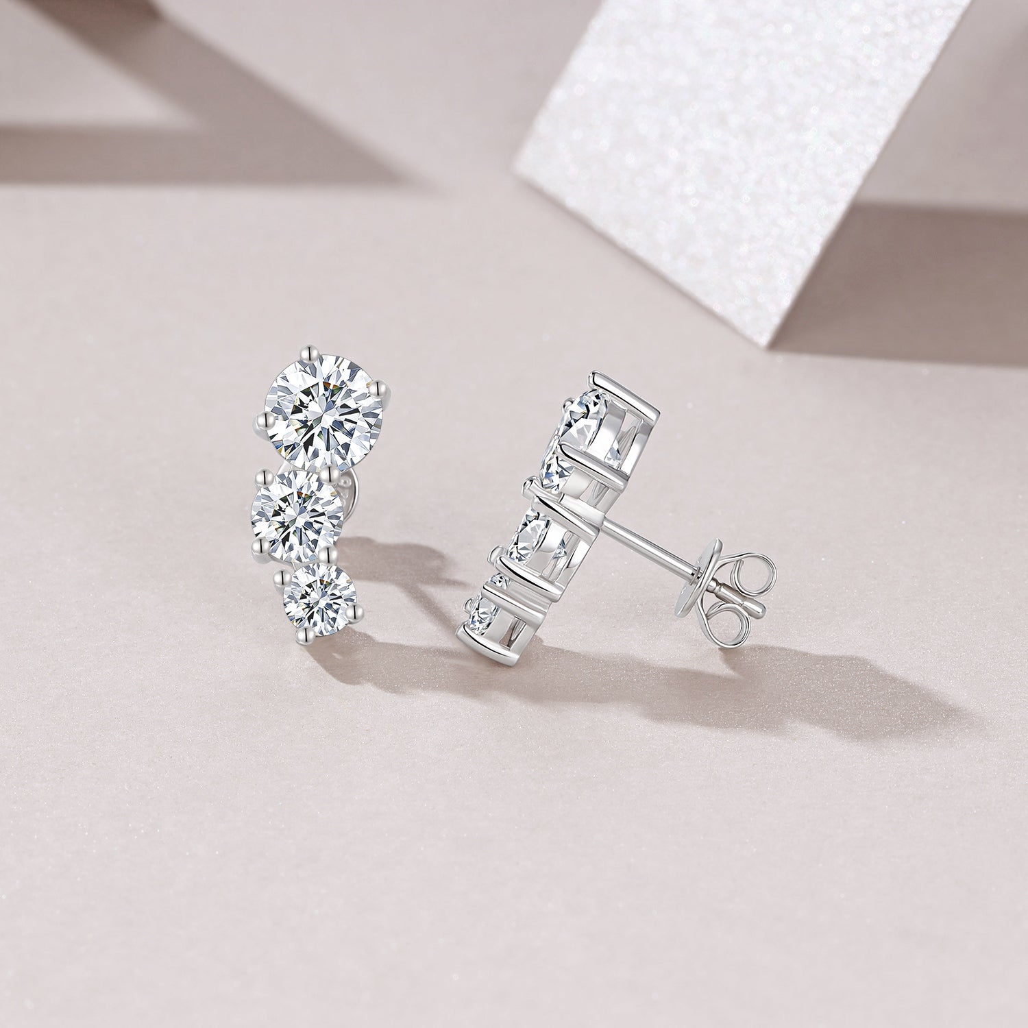 Moissanit-Ohrstecker «Trilogie» 1 ct · 925 Silber