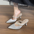 Elegante Satin-Sandalen mit spitzer Zehe
