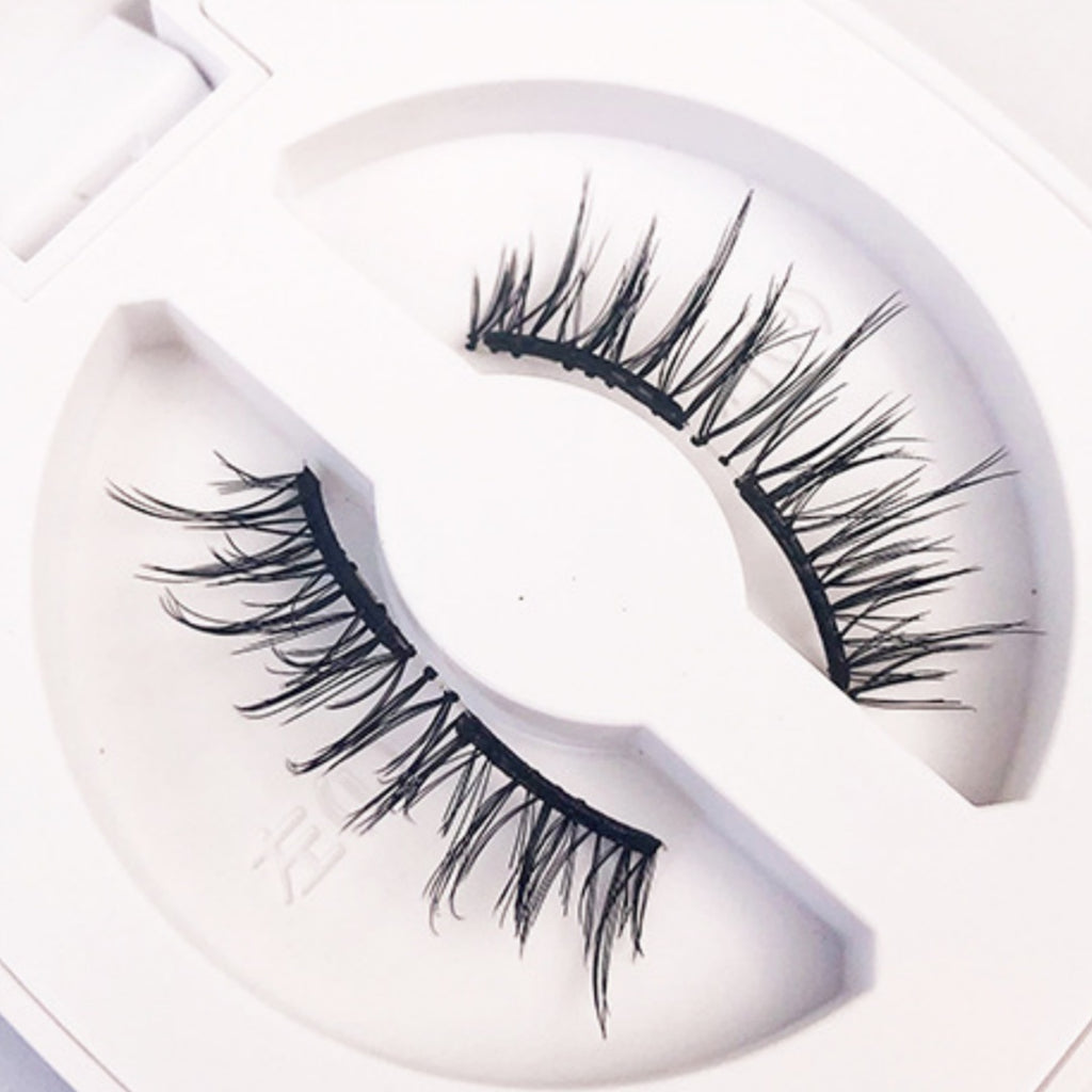 Magnetische Wimpern mit integrierter Zange