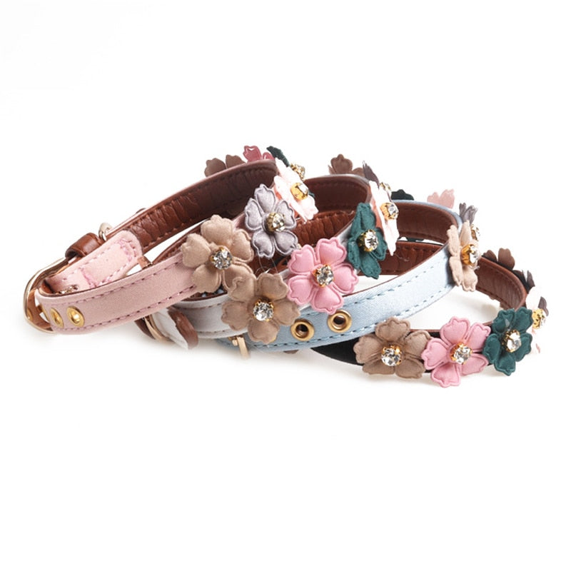 Halsband mit Blumen & Strass für Hunde – Bild 3 | LuxeStyle