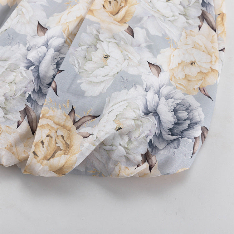 Voluminöses Mini-Kleid mit Puffärmeln