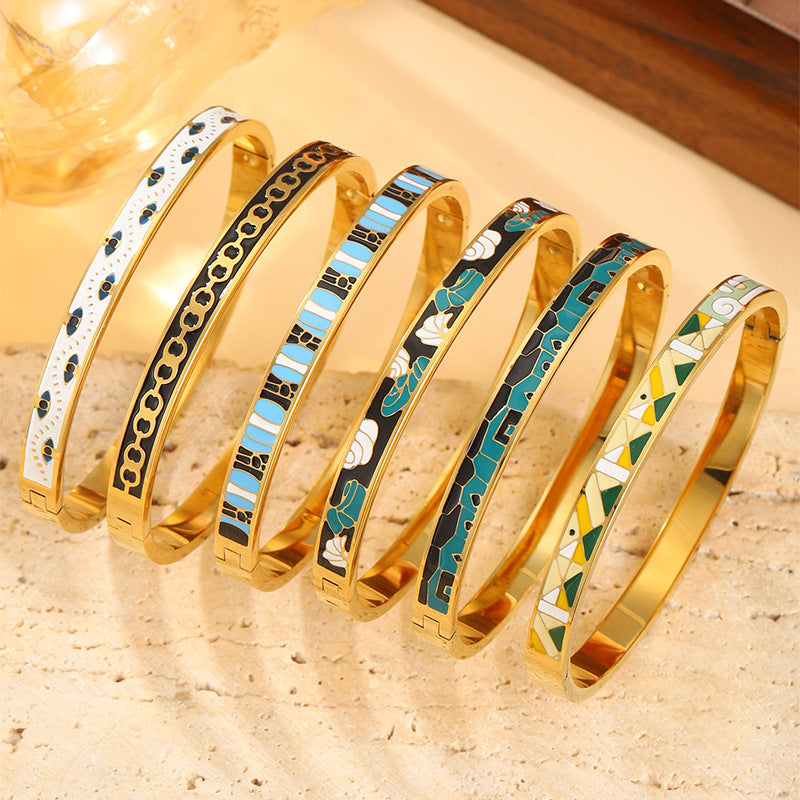 Retro Armband aus Titanstahl – Bild 7 | LuxeStyle
