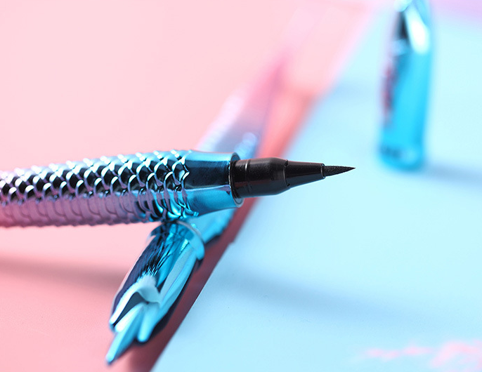 Mermaid Star Eyeliner – Bild 3 | LuxeStyle