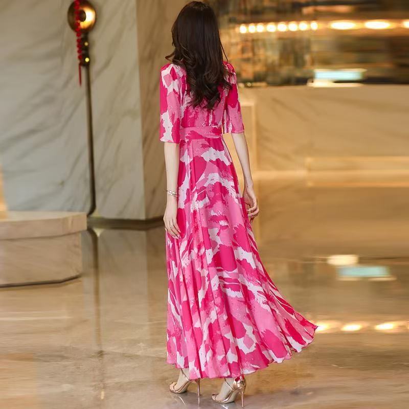 Bedrucktes Maxikleid mit Puffärmeln und Taillenbetonung | LuxeStyle