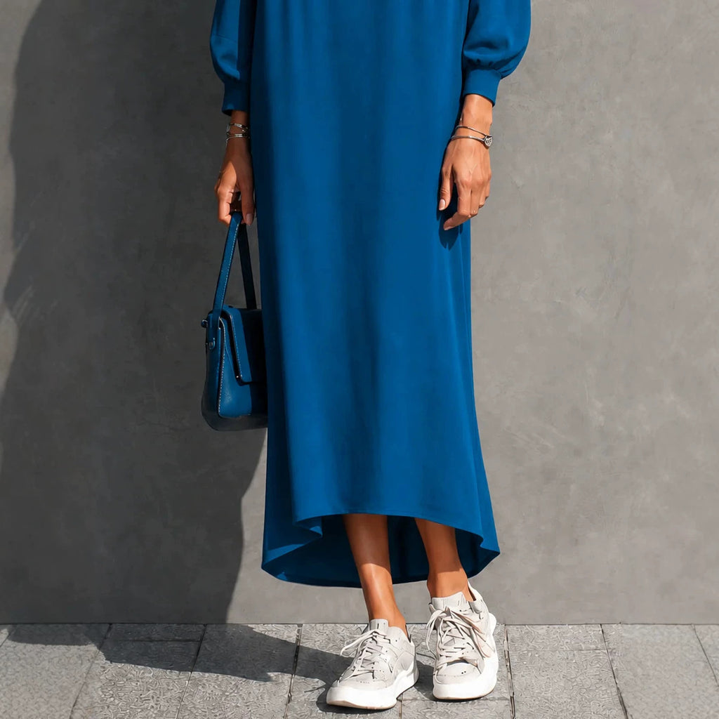 Plissiertes Batwing-Maxikleid mit asymmetrischem Saum