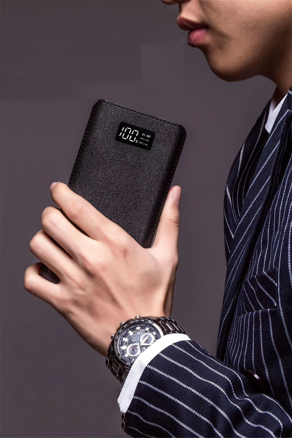 Powerbank mit 4 USB-Ausgängen, 20000 mAh – Bild 2 | LuxeStyle