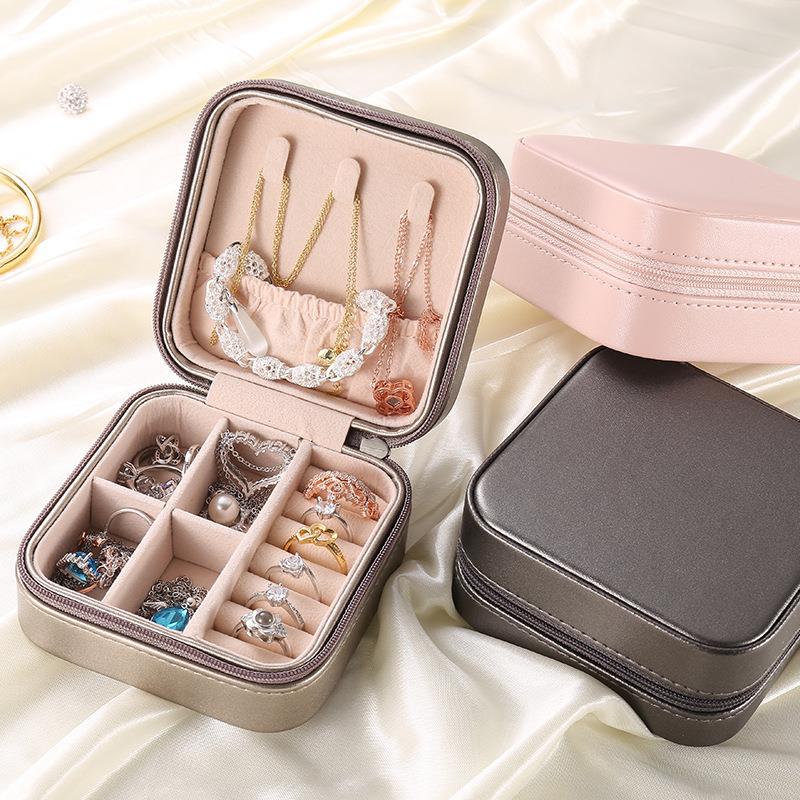 Reise-Schmucketui mit Reissverschluss – Bild 8 | LuxeStyle