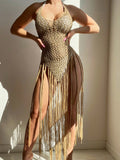 Handgestricktes Maxikleid mit Halterneck, Schnürung & Quasten – Bild 7 | LuxeStyle