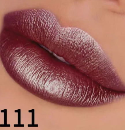 Lipstick – Matte, langanhaltend, leicht aufzutragen – Bild 10 | LuxeStyle