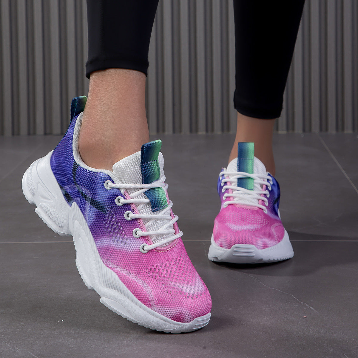 Freizeit-Sneaker mit Blumenmuster