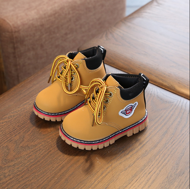 Warme Winter-Boots für Kinder
