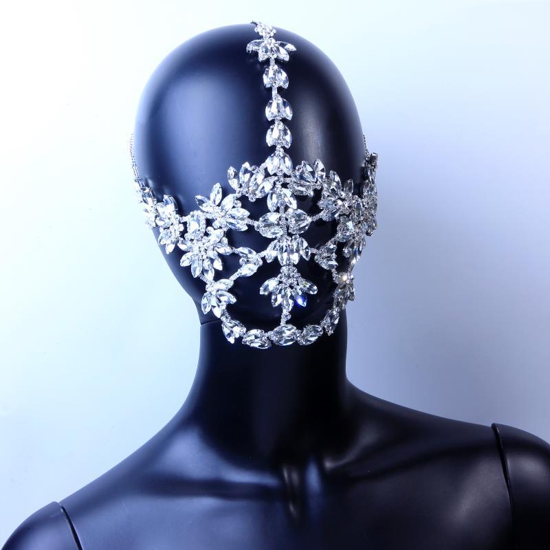Glitzernde Gesichtsmaske