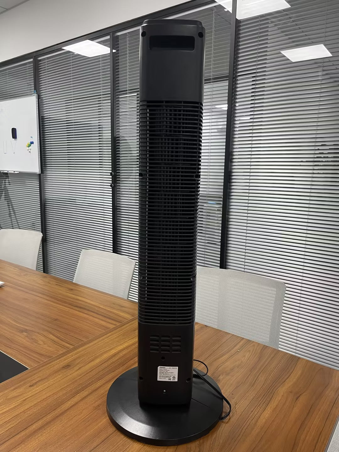Intelligenter Ventilator mit Fernbedienung