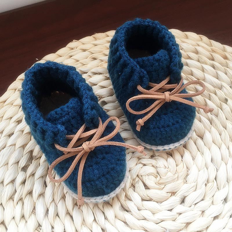 Handgefertigte Baby-Schuhe – Bild 4 | LuxeStyle