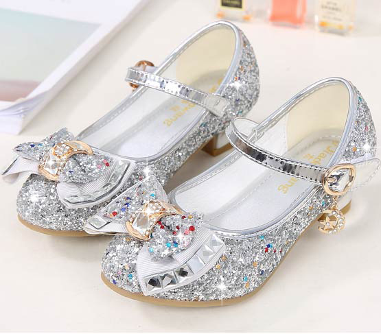 Tanzprinzessin-Schuhe mit Nieten – Bild 3 | LuxeStyle