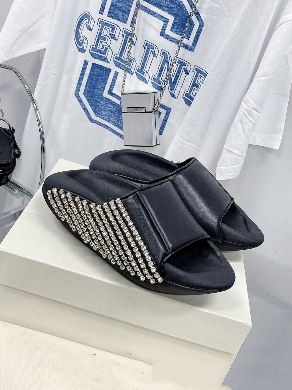 Bequeme Zehensteg-Sandalen mit dicker Sohle – Bild 14 | LuxeStyle