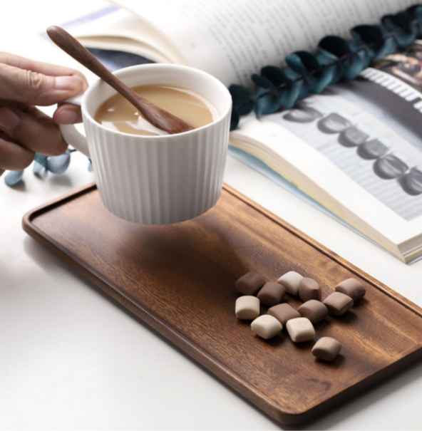 Rechteckiges Teetablett aus Massivholz – Bild 4 | LuxeStyle