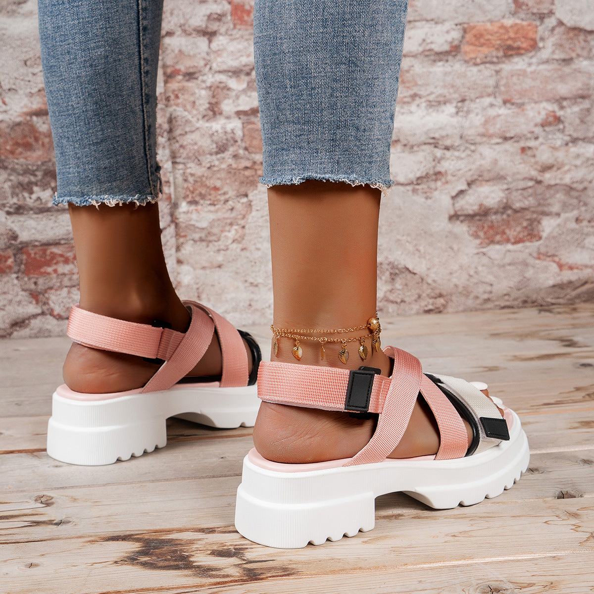 Sommer Sandalen mit dicker Sohle, Klettverschluss – Bild 4 | LuxeStyle