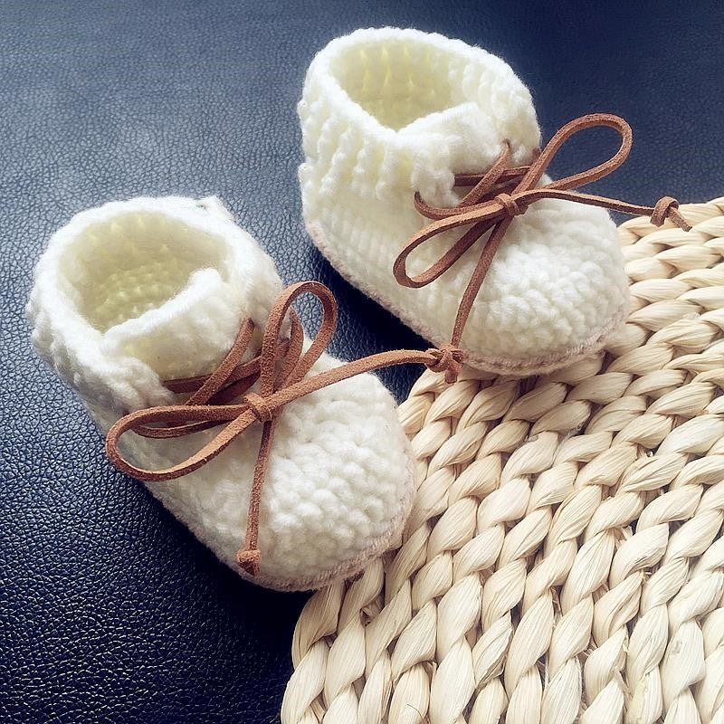 Handgefertigte Baby-Schuhe – Bild 4 | LuxeStyle