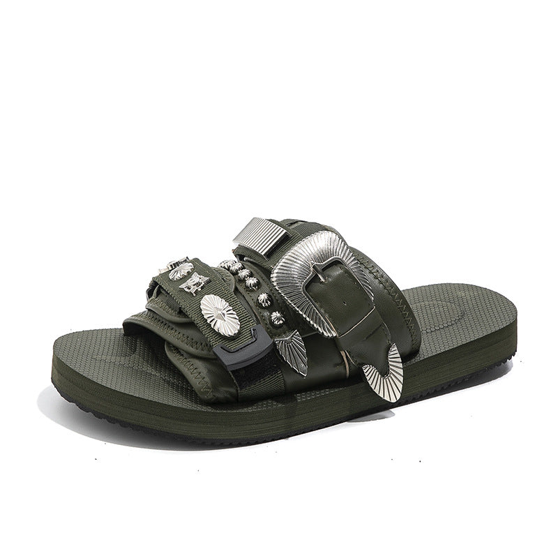 Leichte Outdoor-Slipper mit Nieten