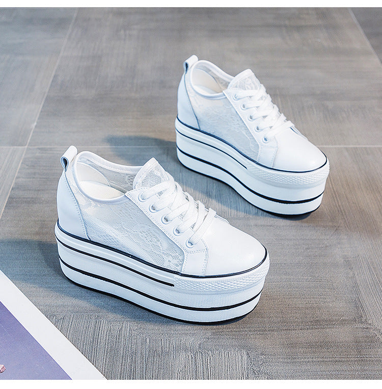 Atmungsaktive Schnürschuhe mit Innenabsatz