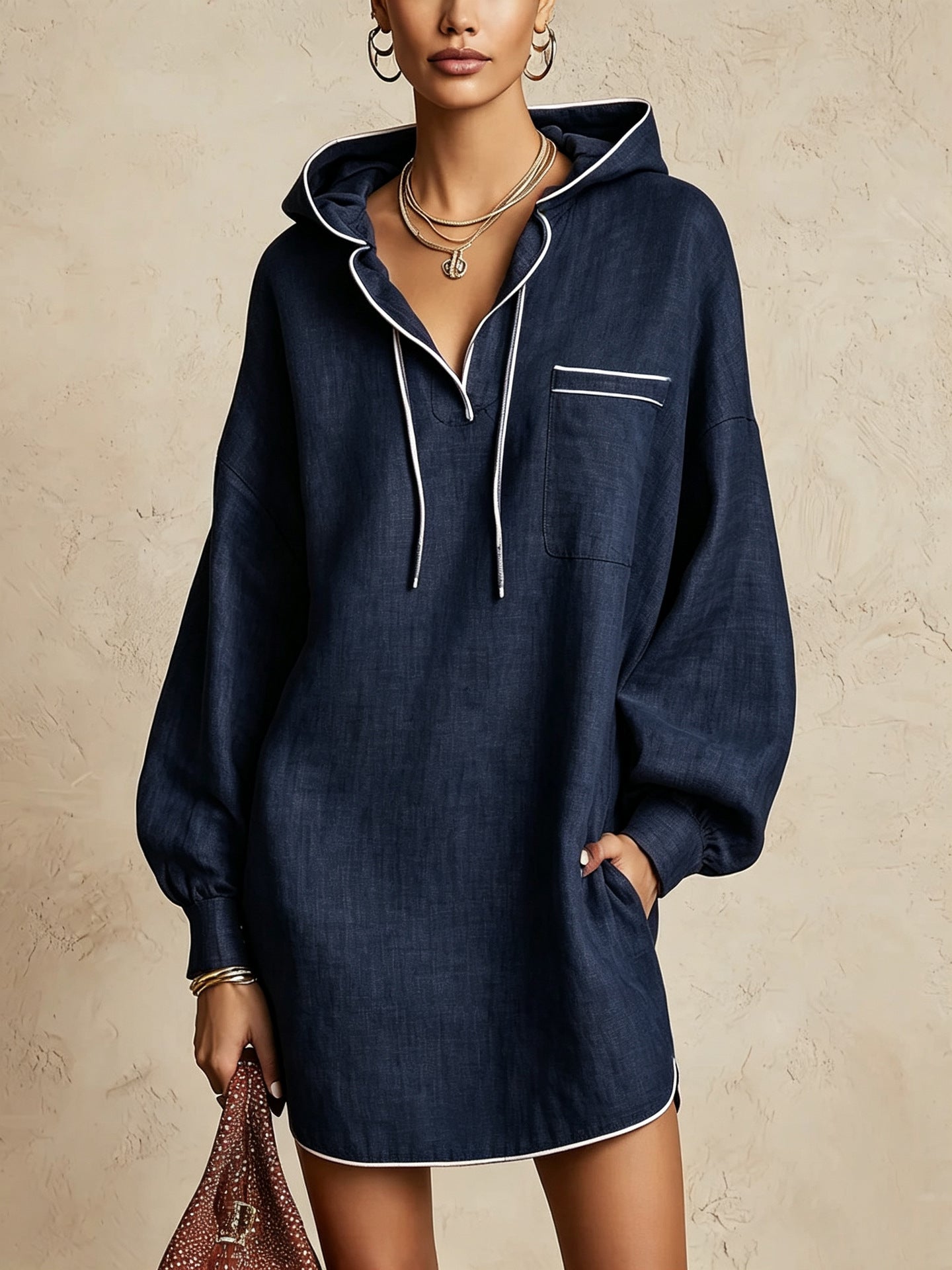 Midi-Kleid mit Kapuze und Kordelzug
