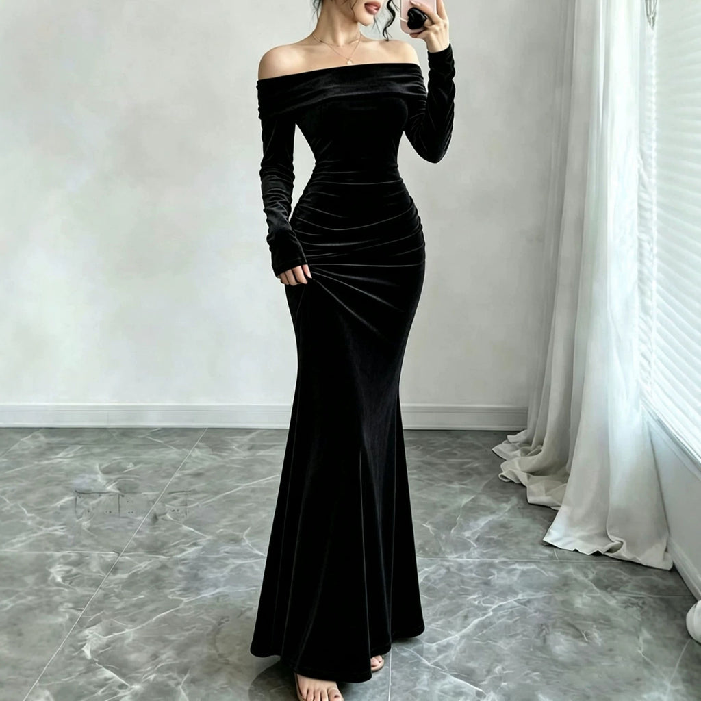 Elegantes Samtkleid mit Off-Shoulder-Design