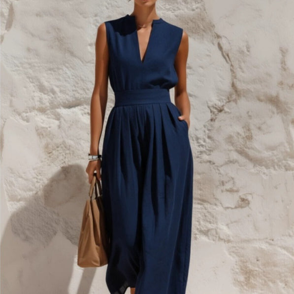Ärmelloser Jumpsuit mit weitem Bein