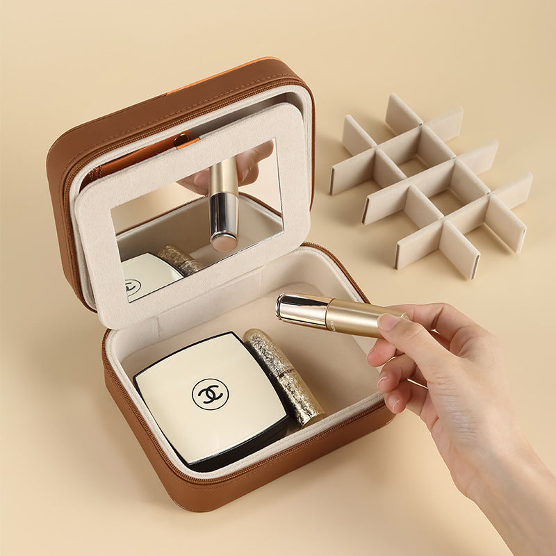 Multifunktionale Schmuckbox aus Leder – Bild 3 | LuxeStyle