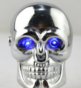 3D Totenkopf Schaltknauf mit blauen LED-Augen