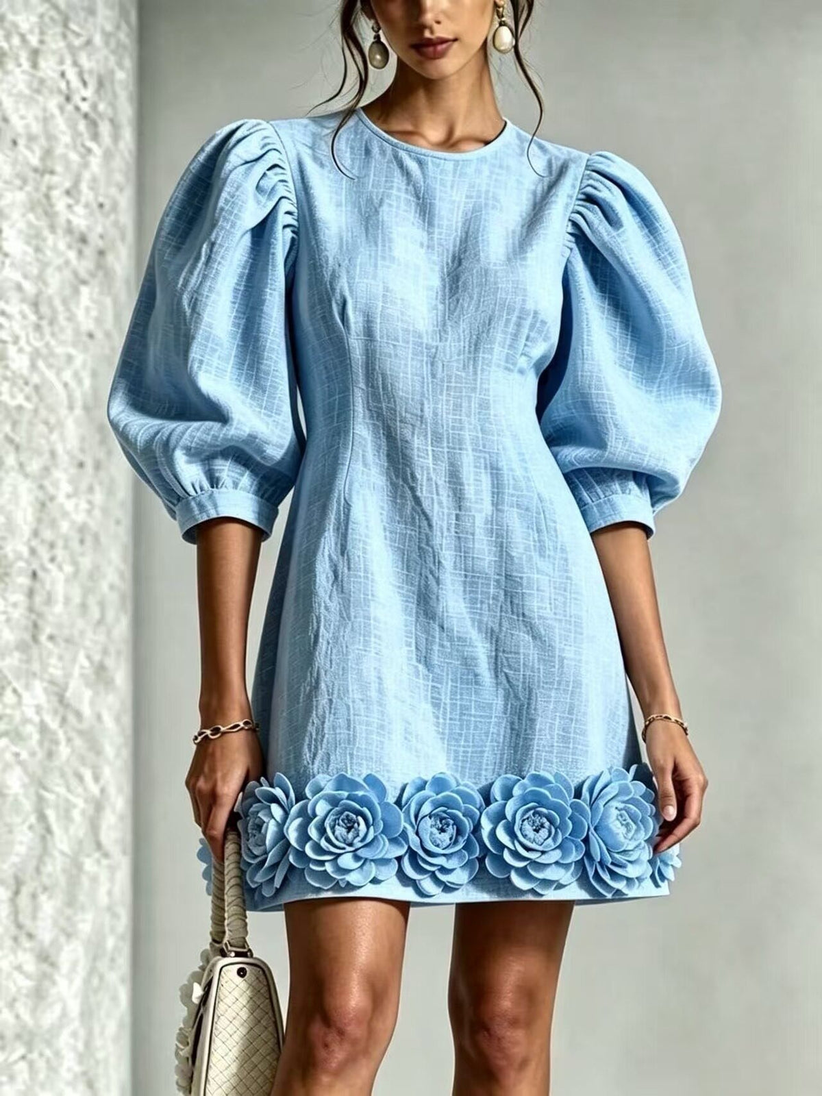Dreidimensionales Blumenkleid mit Puffärmel – Bild 3 | LuxeStyle