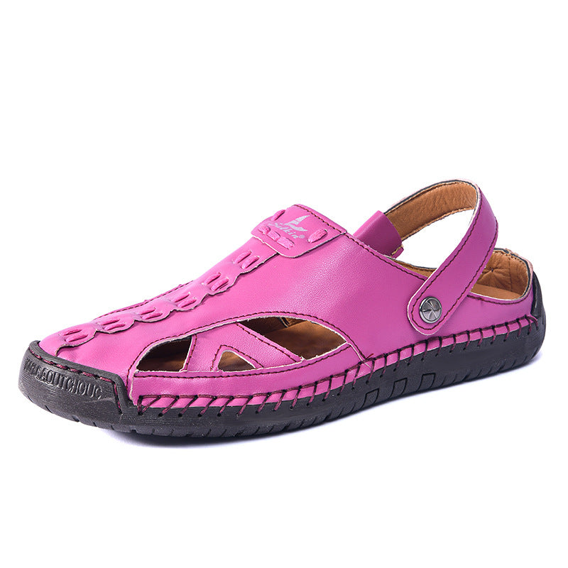 Helle Sandalen mit Zehenkappe und Lochmuster – Bild 8 | LuxeStyle