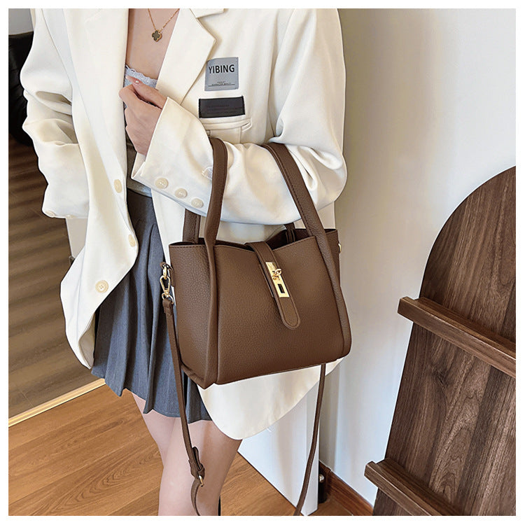 Retro Umhängetasche mit Textur – Bild 5 | LuxeStyle