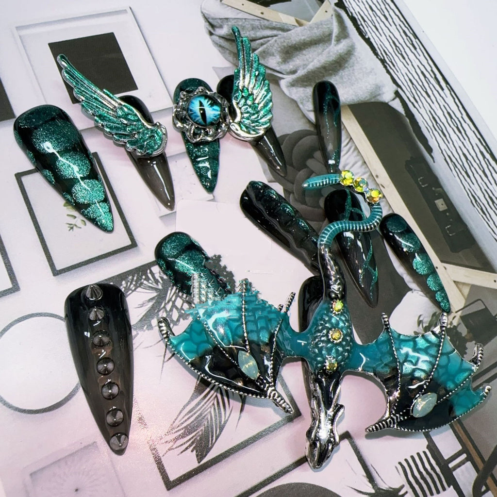 Handbemalte Drachen-Press-on-Nägel – Bild 3 | LuxeStyle