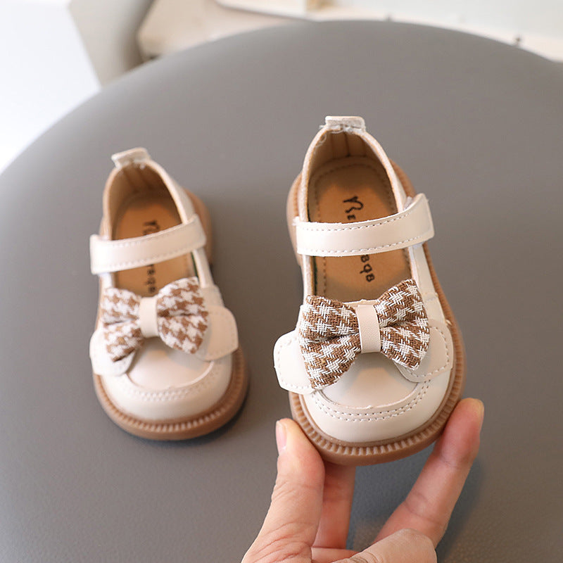 Weiche Anti-Rutsch-Baby-Schuhe aus Kunstleder